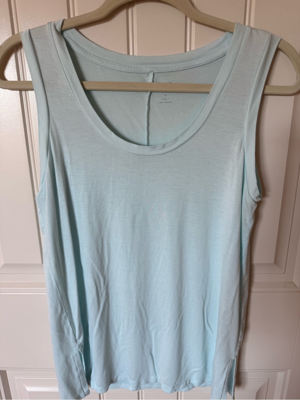 GAP Women's Pale Blue Luxe Scoop Neck Tank Top